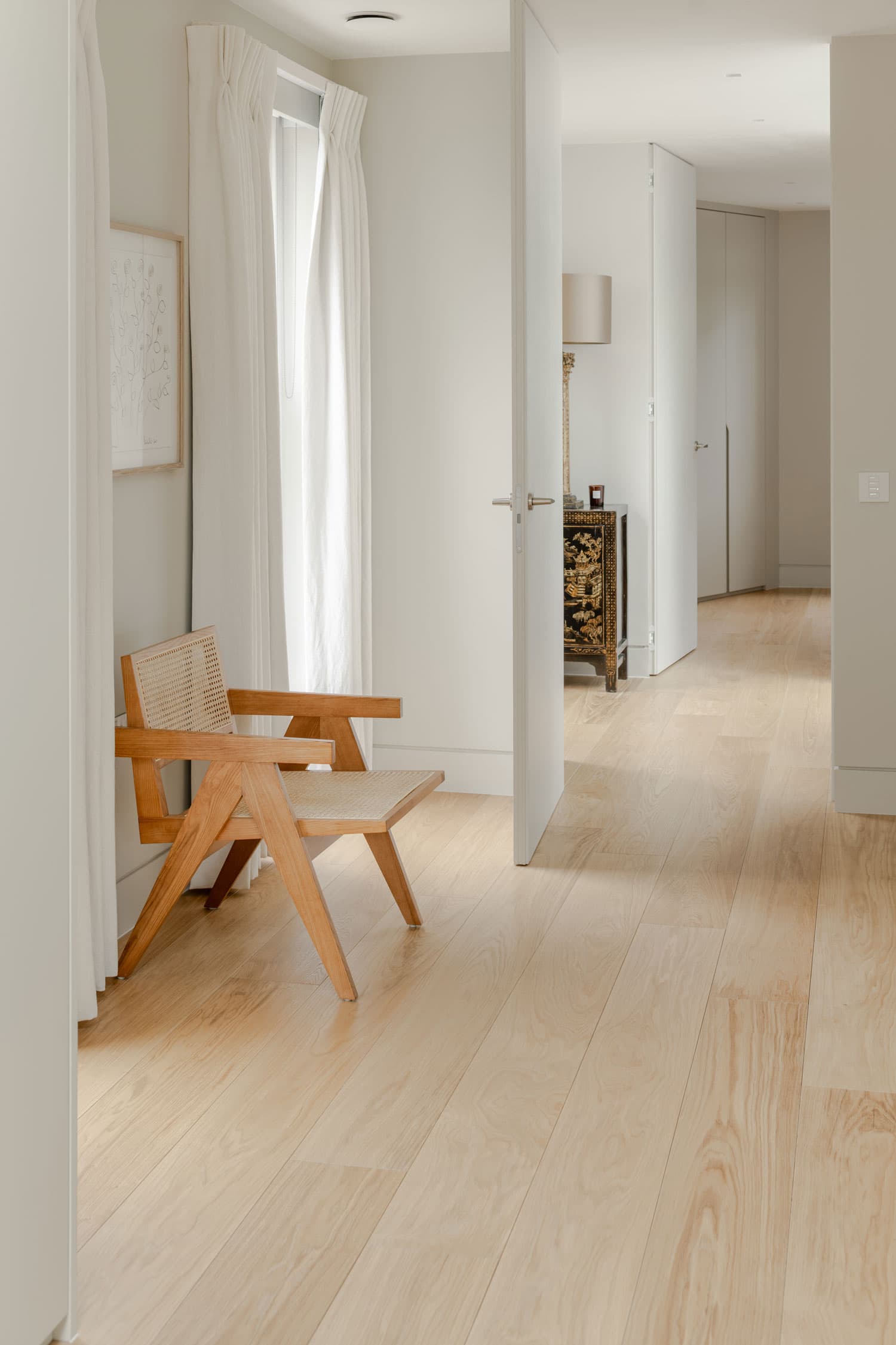 Envo Flush concealed door in bedroom