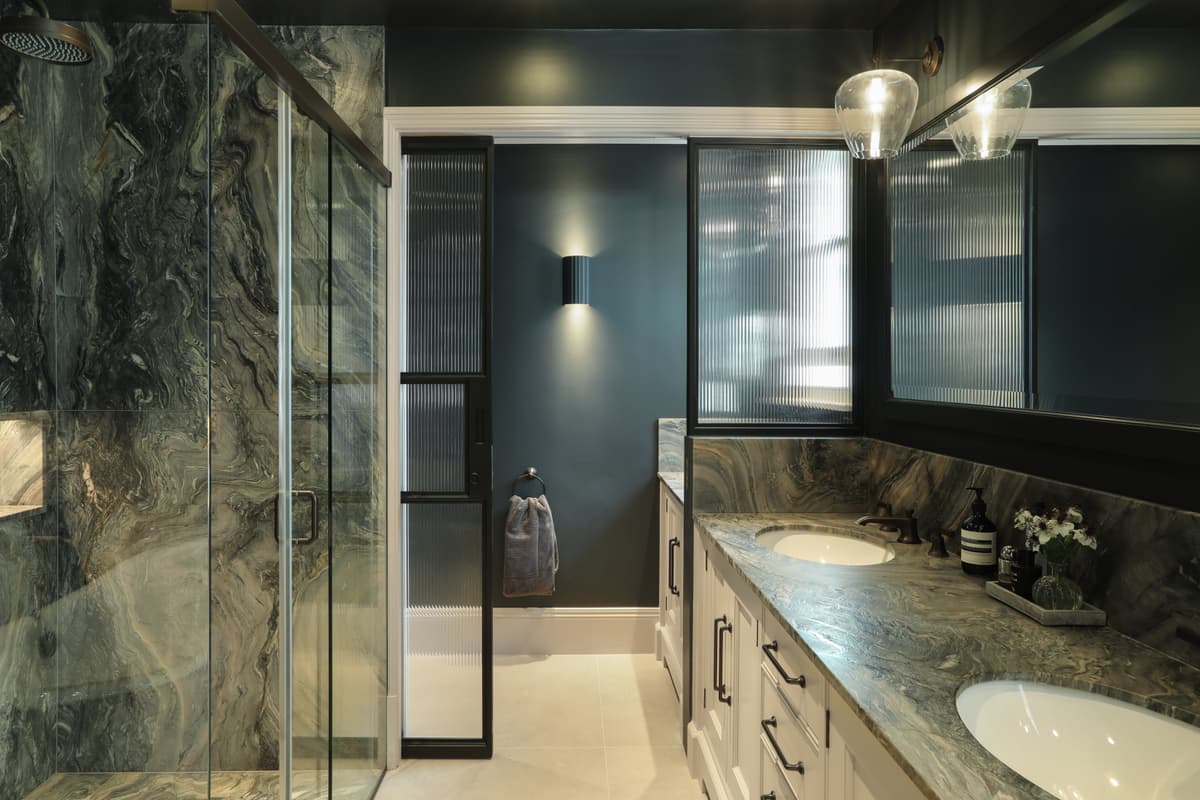 sliding steel glazed doors in a bathroom